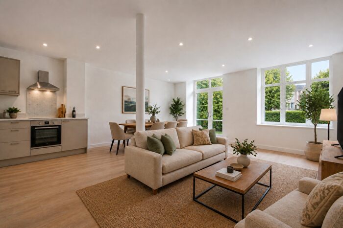 2 Bedroom Apartment For Sale In The Laceworks, Barnstaple, Devon, EX32