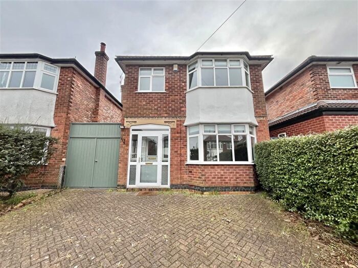 3 Bedroom Property To Rent In Runswick Drive, Wollaton, Nottingham, NG8