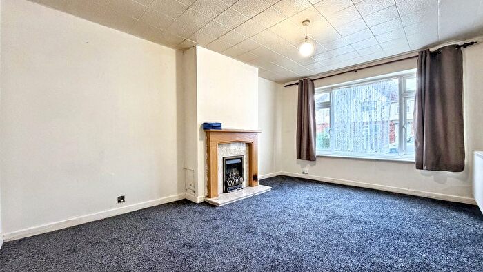1 Bedroom Semi-detached House To Rent In Frampton Crescent, Bristol, BS16