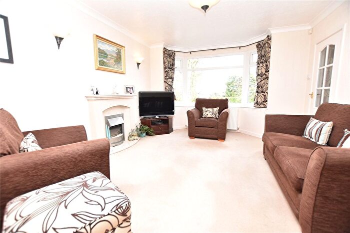 3 Bedroom Detached House For Sale In Baronsway, Leeds, West Yorkshire, LS15