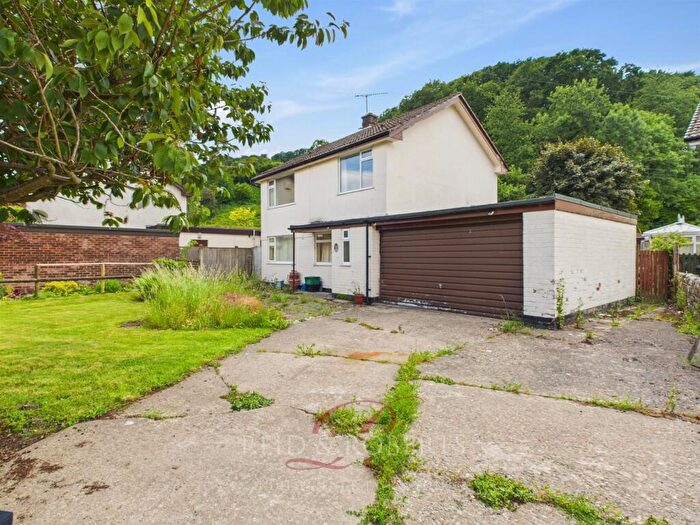 3 Bedroom House For Sale In Valley View, Llwynmawr, Llangollen, LL20