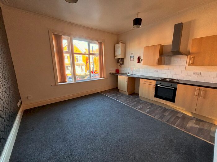 2 Bedroom Flat To Rent In Reads Avenue, Blackpool, FY1