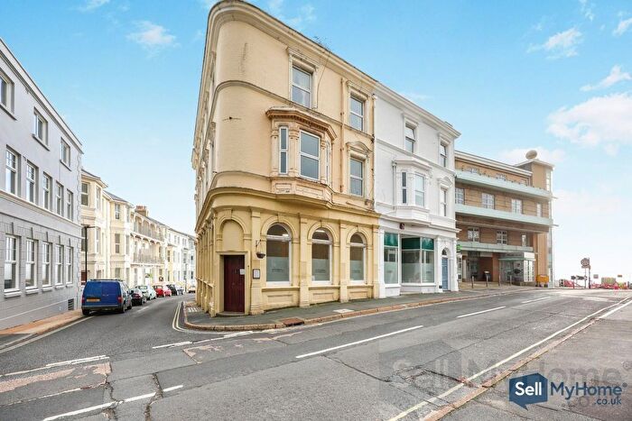 2 Bedroom Flat For Sale In Church Street, Ventnor, PO38