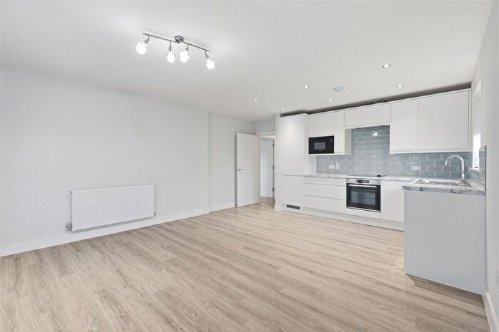 1 Bedroom Flat For Sale In Marlborough Road, Romford, RM7