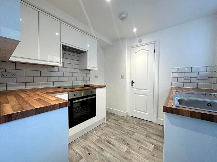 3 Bedroom House To Rent In Oxford Road, Sidcup, DA14