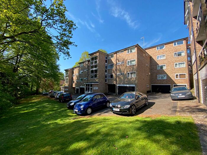 2 Bedroom Flat To Rent In Northlands Drive, Farringdon Court Northlands Drive, SO23