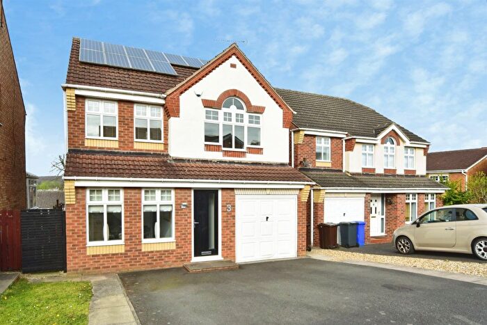 4 Bedroom Detached House For Sale In John Hibbard Crescent, Sheffield, S13