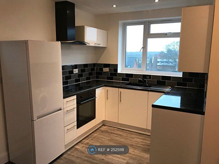 Studio To Rent In High Street South, Dunstable, LU6
