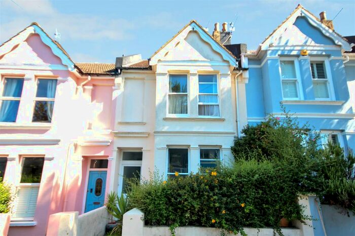 3 Bedroom Terraced House To Rent In Bernard Road, Brighton, BN2