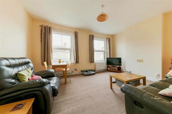 2 Bedroom Flat To Rent In William Road, Top Floor Flat, Wimbledon, SW19