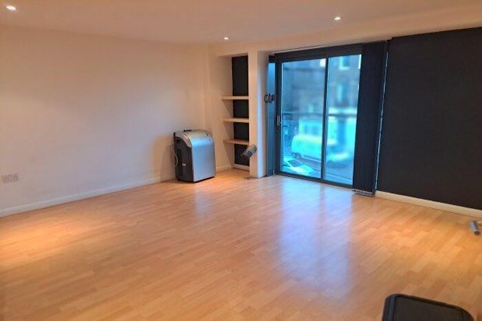 2 Bedroom Flat To Rent In Star Hill, Rochester, ME1