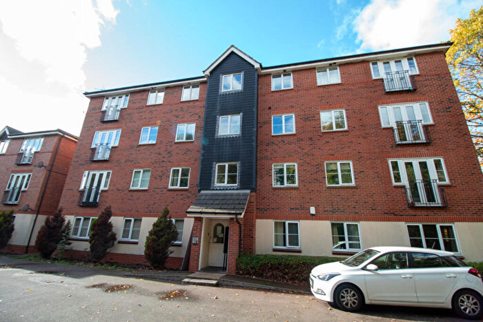 2 Bedroom Penthouse For Sale In Stavely Way, Gamston, NG2