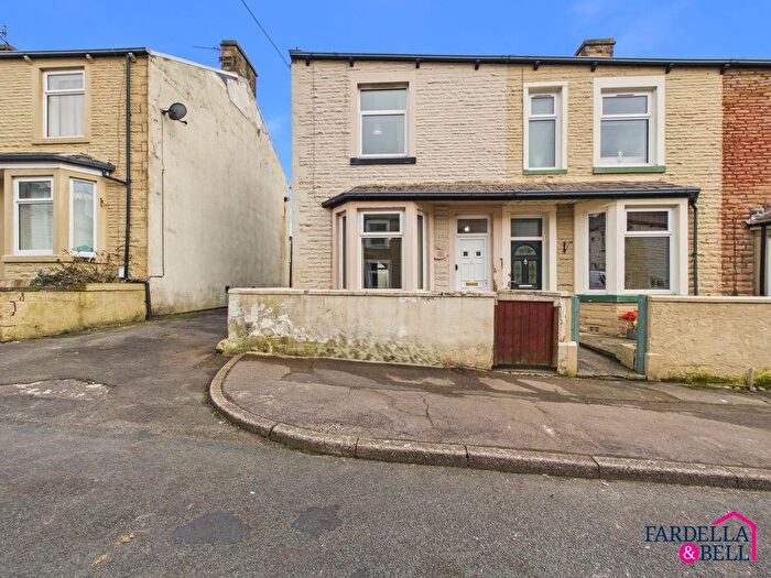 3 Bedroom End Of Terrace House For Sale In Milton Street, Padiham, BB12