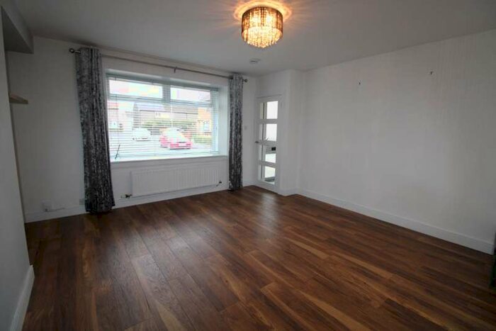 2 Bedroom Terraced House To Rent In Gort Place Grangemouth, FK3