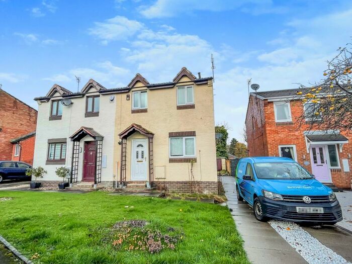 2 Bedroom Semi-Detached House To Rent In Lindisfarne, ., Peterlee, Durham, SR8