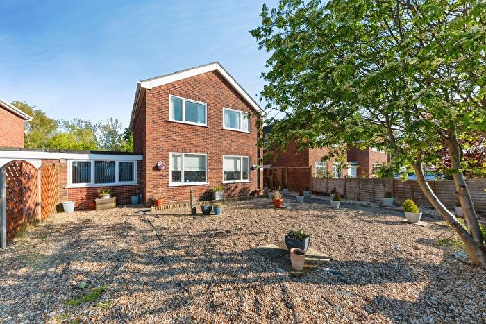 3 Bedroom Detached House For Sale In Anderby Drive, Grimsby, Lincolnshire, DN37