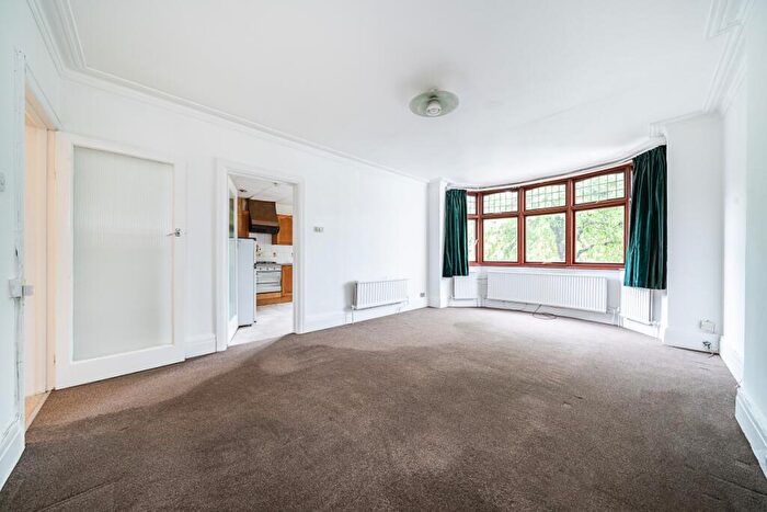 2 Bedroom Flat To Rent In Kingscroft Road, NW2