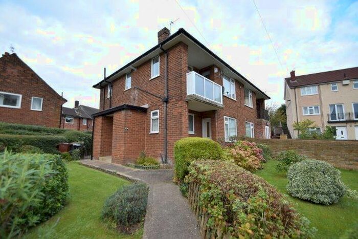 2 Bedroom Flat To Rent In Fillingfir Road, Leeds, LS16