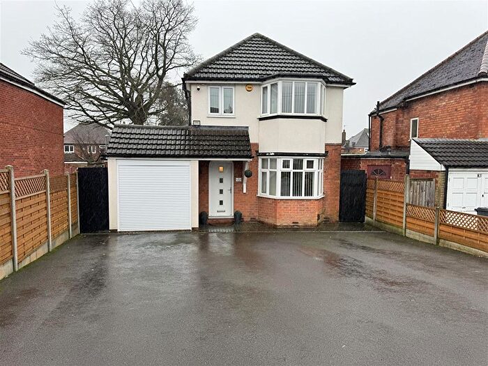 3 Bedroom Detached House For Sale In Elmfield Road, Castle Bromwich, Birmingham, B36