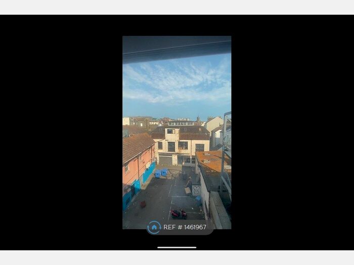 Studio To Rent In West St, Brighton, BN1