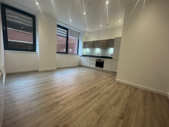 2 Bedroom Apartment To Rent In Alencon Link, Basingstoke, RG21