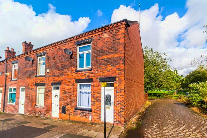 2 Bedroom End Of Terrace House To Rent In Castle Street, Tyldesley, Manchester, M29