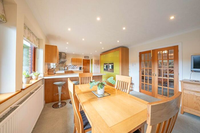 4 Bedroom Bungalow For Sale In The Narth, Monmouth, NP25