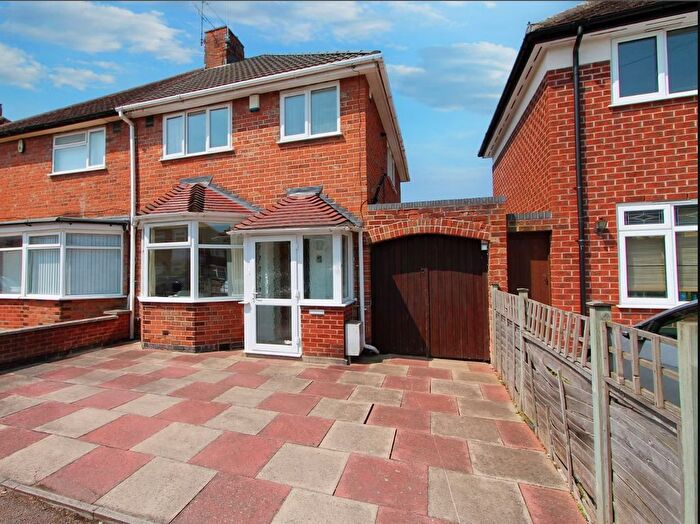 3 Bedroom Semi-Detached House To Rent In Averil Road, Leicester, LE5