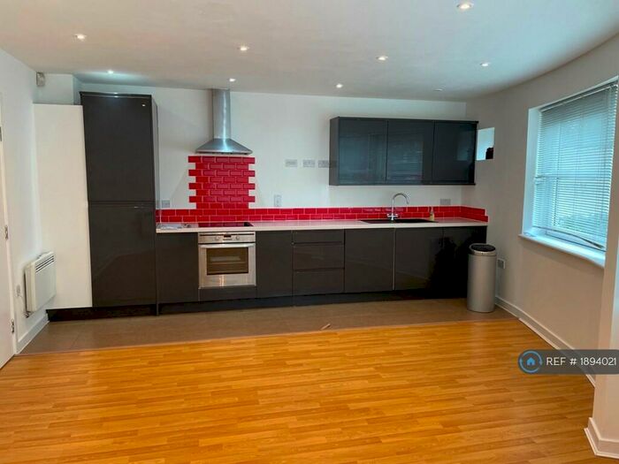 1 Bedroom Flat To Rent In Buick House, Kingston Upon Thames, KT2