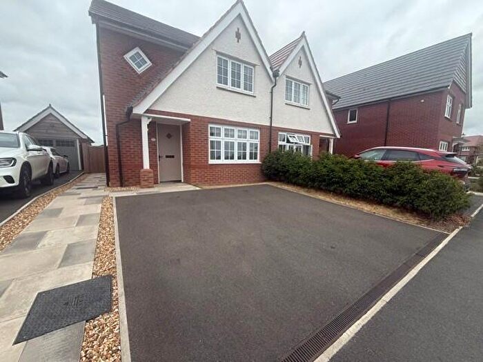 3 Bedroom House To Rent In Brightsmith Road, CH66