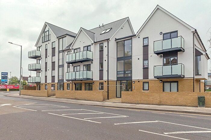 2 Bedroom Flat For Sale In London Road, Sittingbourne, Kent, ME10