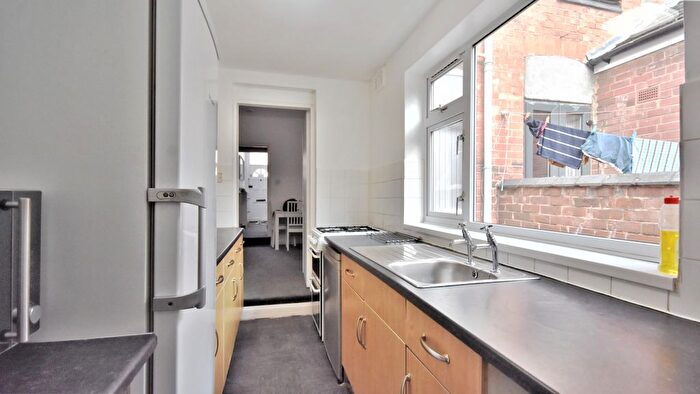 3 Bedroom End Of Terrace House To Rent In Dean Street, Coventry, CV2