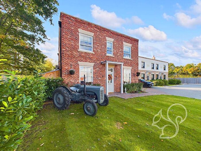 4 Bedroom Detached House For Sale In Hunters Court, Wix, CO11