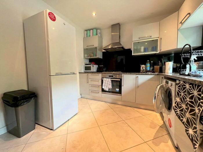 4 Bedroom Terraced House To Rent In Tavistock Mews, Holloway, N19