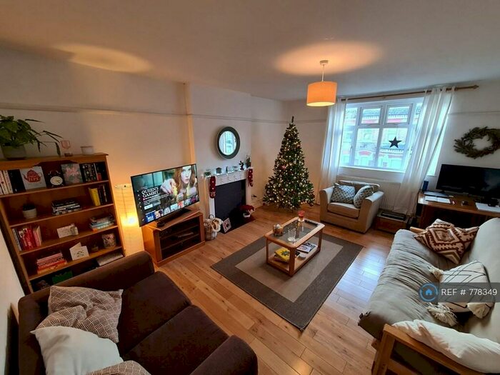 1 Bedroom Flat To Rent In Severus Road, London, SW11