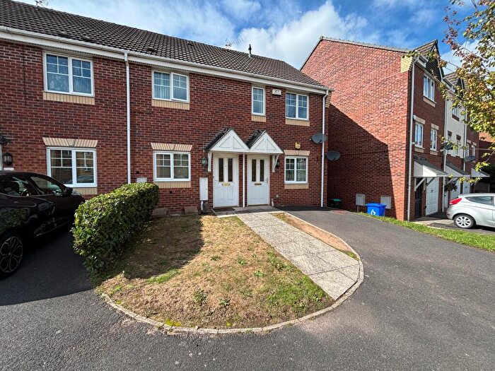 2 Bedroom Apartment To Rent In Sandmartins Close, Mansfield, NG18