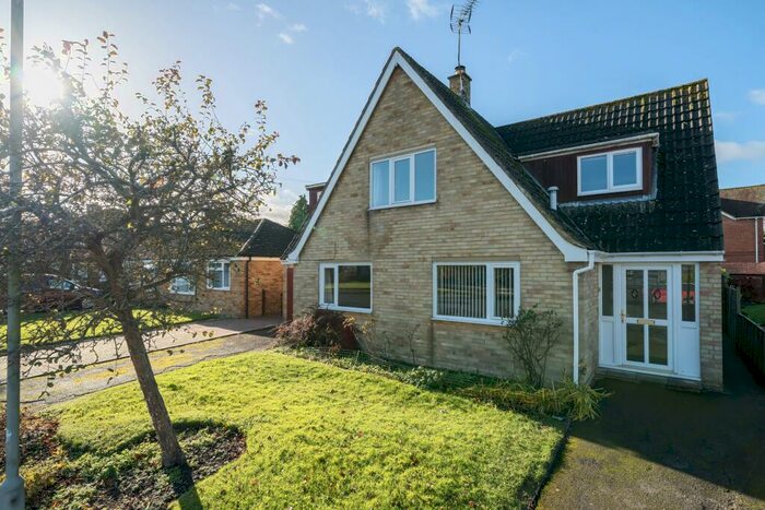 4 Bedroom Detached House To Rent In Palmers, Wantage, OX12