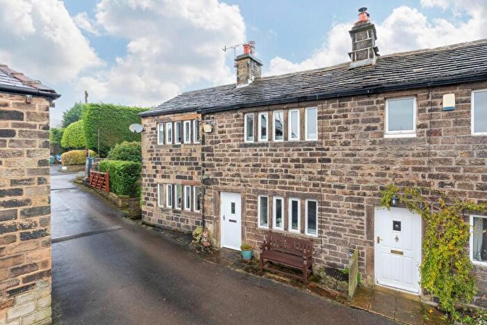 4 Bedroom Semi-Detached House For Sale In Crowther Fold, Harden, Bingley, BD16