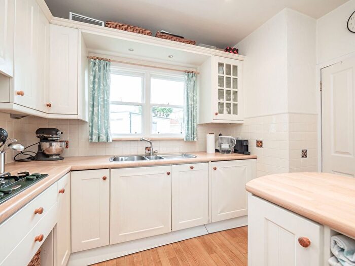 2 Bedroom Flat For Sale In Gordon Terrace, The Inch, Edinburgh, EH16