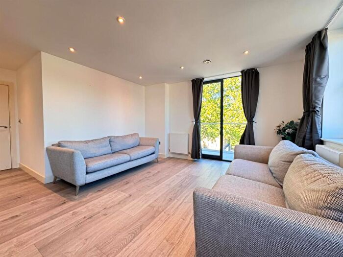 2 Bedroom Apartment To Rent In Curzon Crescent, London, NW10