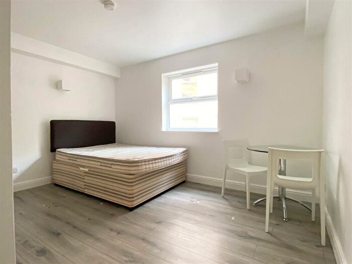 Studio To Rent In Howard Place - Modern Studio, BN1