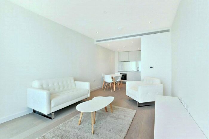 1 Bedroom Flat To Rent In Sky Gardens, Wandsworth Road, Vauxhall, London, SW8