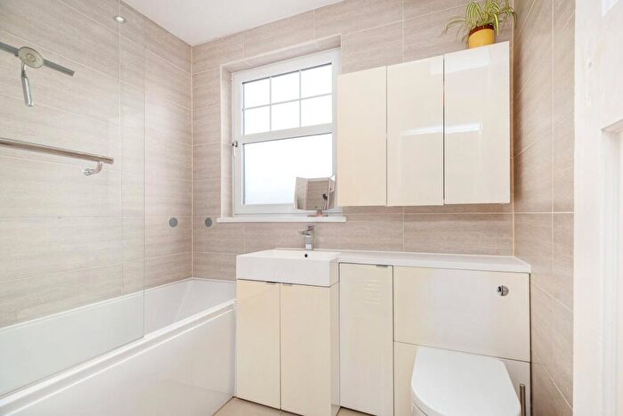 3 Bedroom Terraced House For Sale In Nether Auldhouse Road, Newlands, Glasgow, G43
