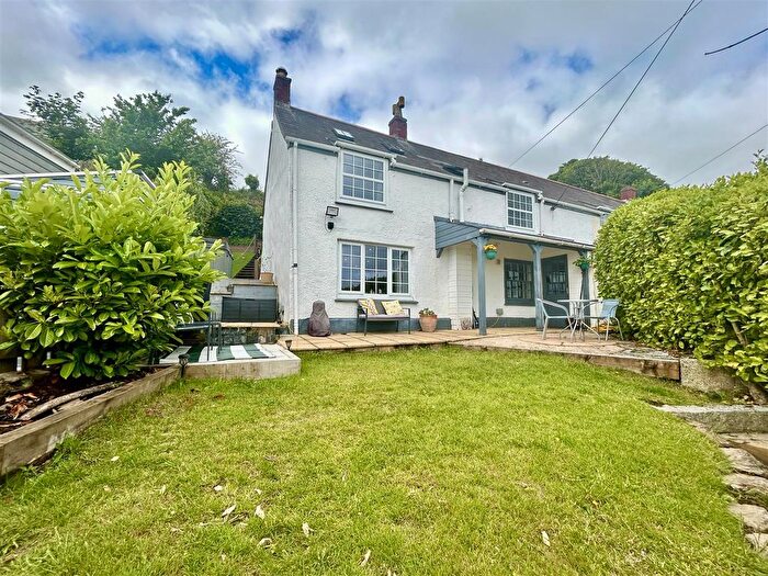 3 Bedroom Cottage For Sale In Lowertown, Helston, TR13