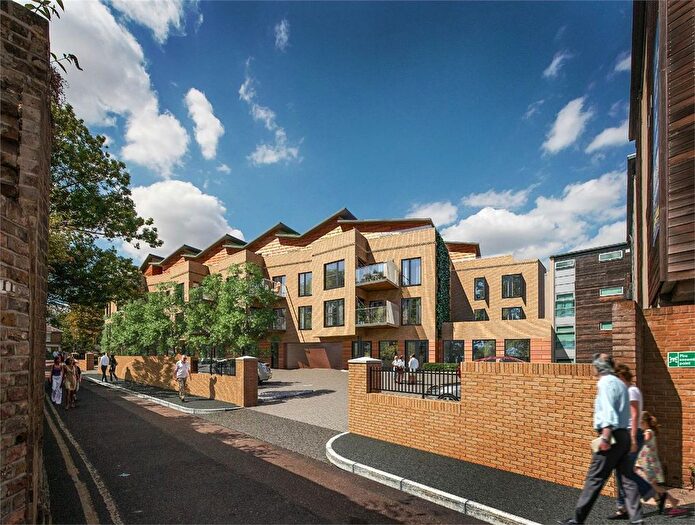 1 Bedroom Flat To Rent In Railshead Road, Isleworth, TW7