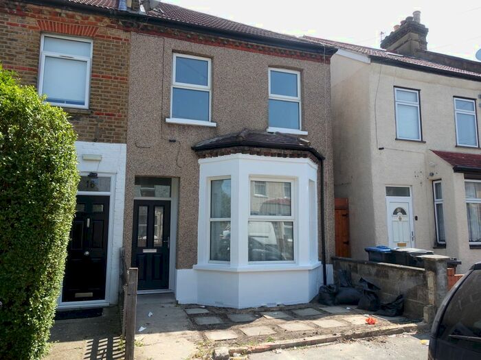 3 Bedroom End Of Terrace House To Rent In Donald Road, Croydon, CR0