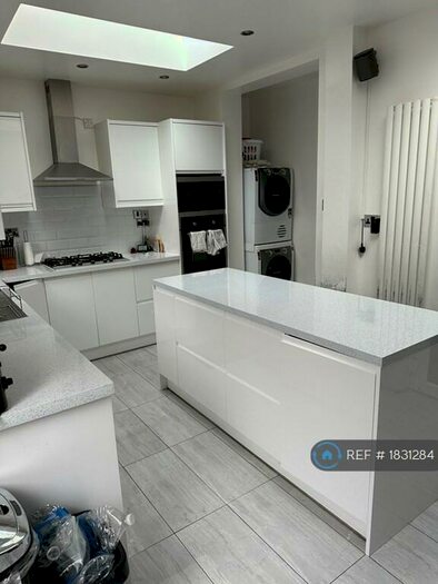 4 Bedroom Terraced House To Rent In Mcleod Road, London, SE2