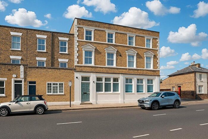 4 Bedroom Property To Rent In Duke Road, Chiswick, London, W4