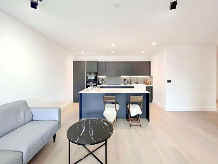 2 Bedroom Flat To Rent In The Pickle Factory, Bermondsey, SE1