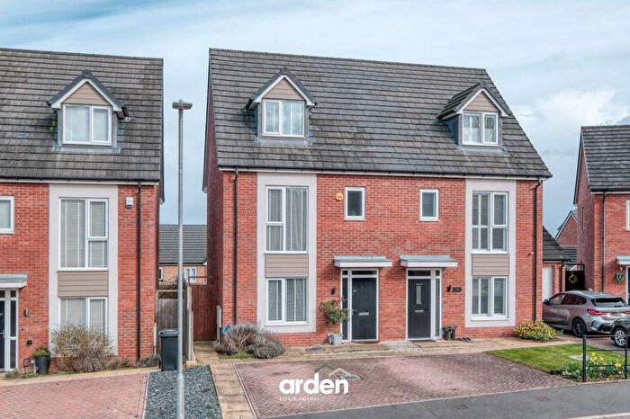 4 Bedroom Semi Detached House For Sale In Skylark Street, Cofton Hackett, B45